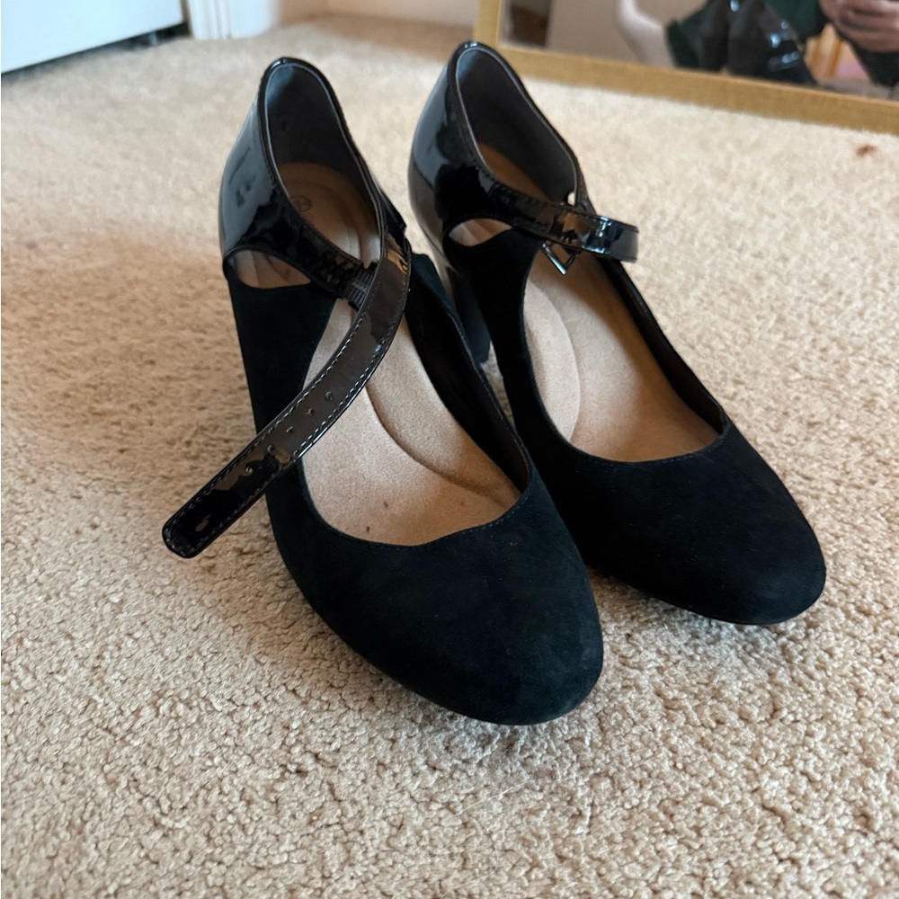 Black Mary Jane Heels